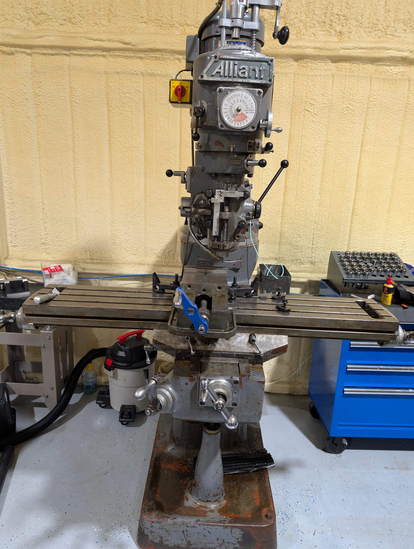 Alliant Vertical Mill